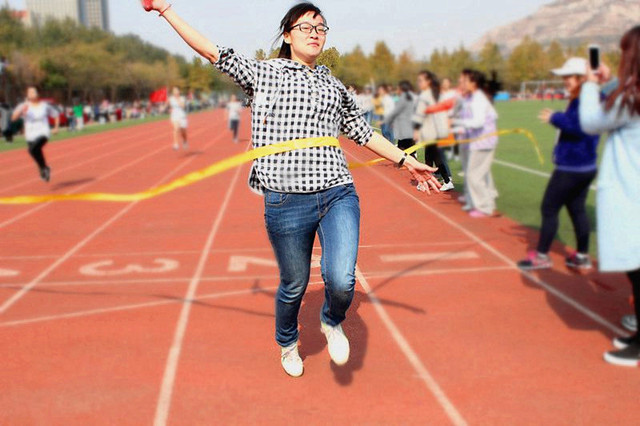 社会与法学院在第五届校运动会上取得佳绩小å›?.jpg 社会与法学院在第五届校运动会上取得佳绩小å›?.jpg